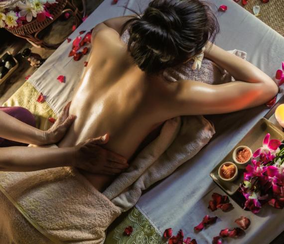 Herbal Compress Massage
